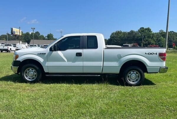 2014 Ford F-150 Extended Cab Short Bed 4WD Pickup Truck