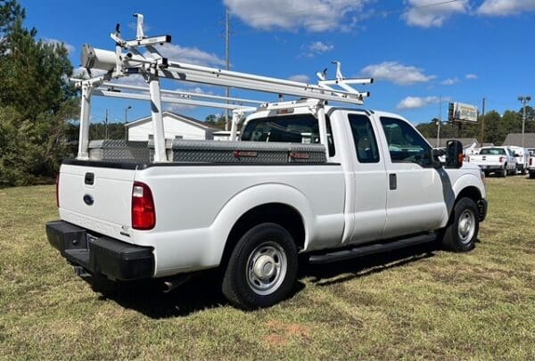 2015 Ford F-250 SD Extended Cab Short Bed 2WD