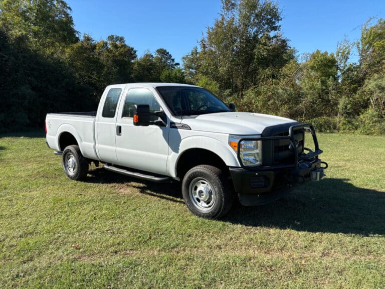 2016 Ford F-250 Super Duty SRW SuperCab XL Pickup Truck