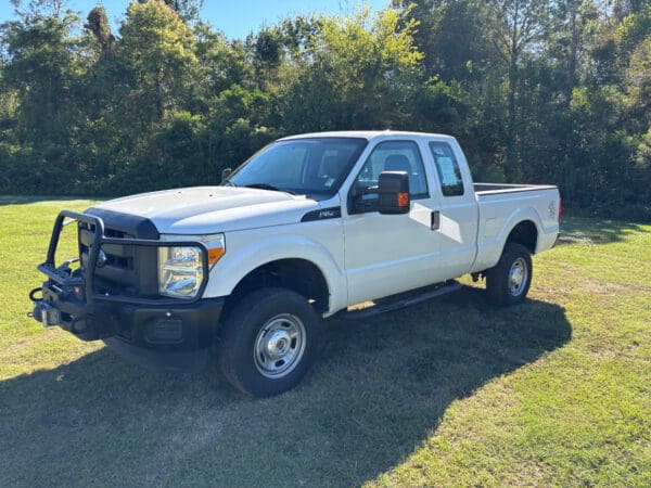 2016 Ford F-250 Super Duty SRW SuperCab XL Pickup Truck