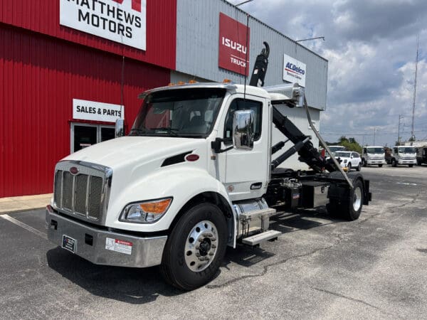 2024 Peterbilt 537 Stellar Slider 26 Hooklift Truck