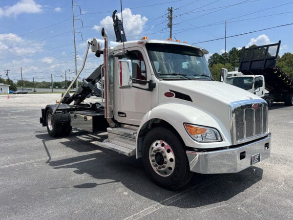 2024 Peterbilt 537 Stellar Slider 26 Hooklift Truck