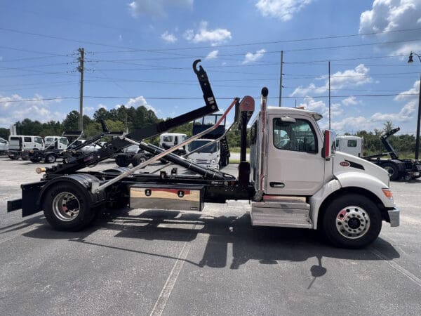 2024 Peterbilt 537 Stellar Slider 26 Hooklift Truck