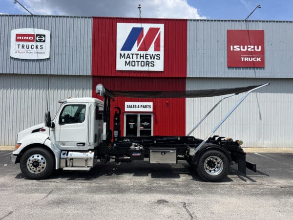 2024 Peterbilt 537 Stellar Slider 26 Hooklift Truck