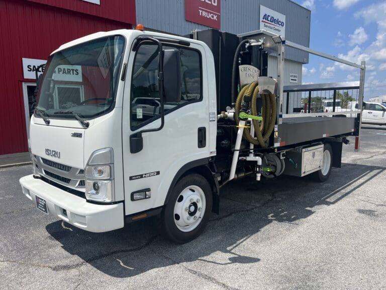 2024 Isuzu NRR Gas