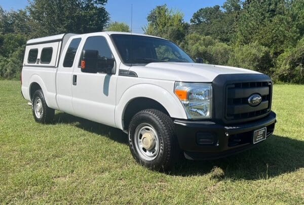 2015 Ford F-250 Extended Cab Short Bed 2WD Truck