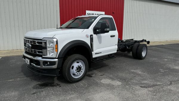 2023 Ford F-550 Super Duty Cab & Chassis Truck
