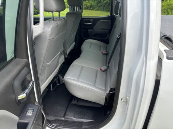 2018 Chevrolet Silverado 1500 4WD Crew Cab Pickup Truck