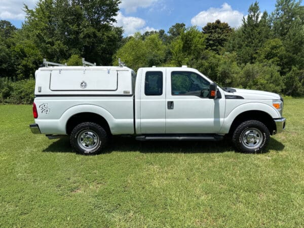 2016 Ford F-250 Super Duty Lariat Pickup Truck