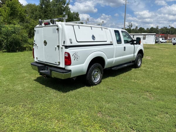 2016 Ford F-250 Super Duty Lariat Pickup Truck