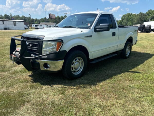 2014 Ford F-150 4WD Regular Cab XL Pickup Truck