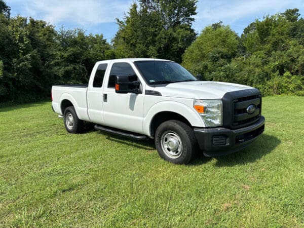 2015 Ford F-250 Super Duty 2WD XL Pickup Truck