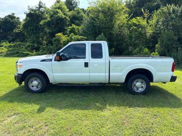 2015 Ford F-250 Super Duty 2WD XL Pickup Truck