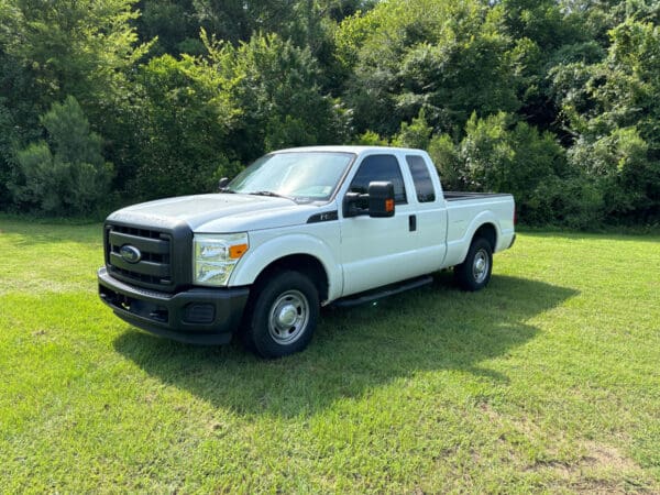 2015 Ford F-250 Super Duty 2WD XL Pickup Truck