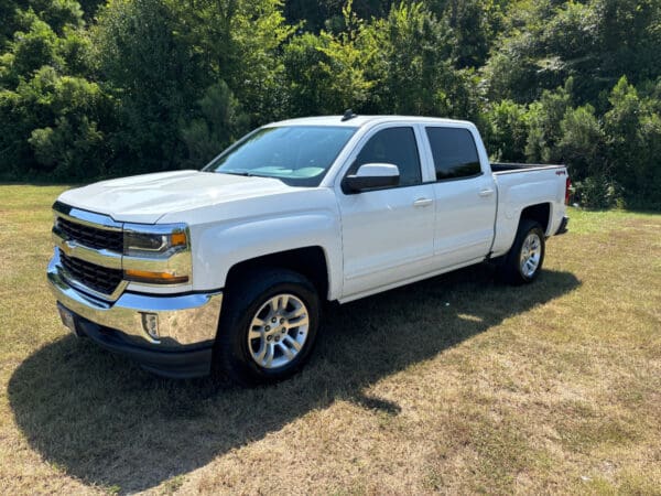 2018 Chevrolet Silverado 1500 4WD Crew Cab LT Pickup Truck