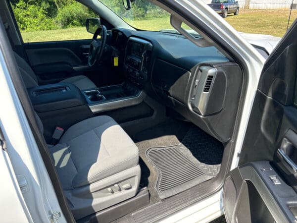 2018 Chevrolet Silverado 1500 4WD Crew Cab LT Pickup Truck