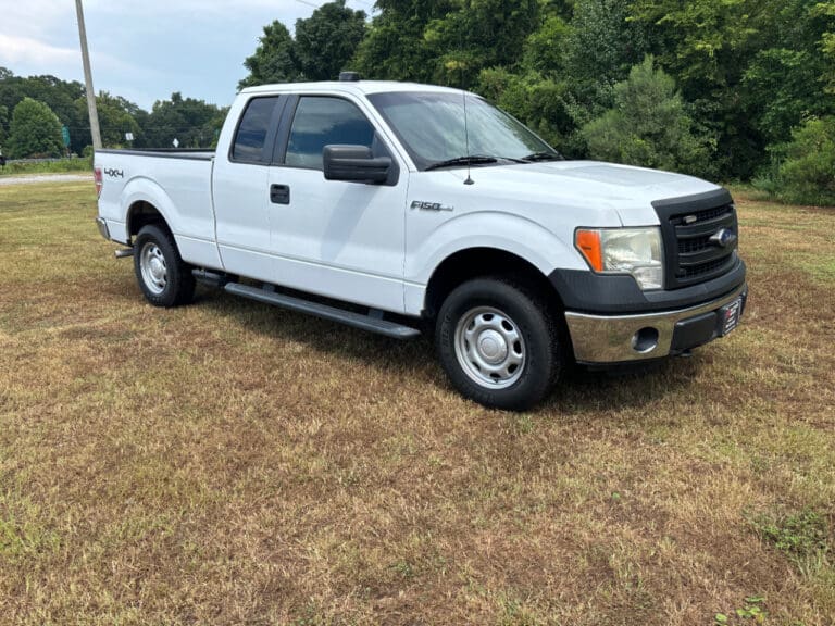 2014 Ford F-150 4WD SuperCab XL Pickup Truck