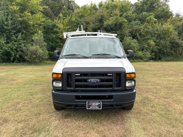 2014 Ford Econoline E-350 Super Duty Cargo Van