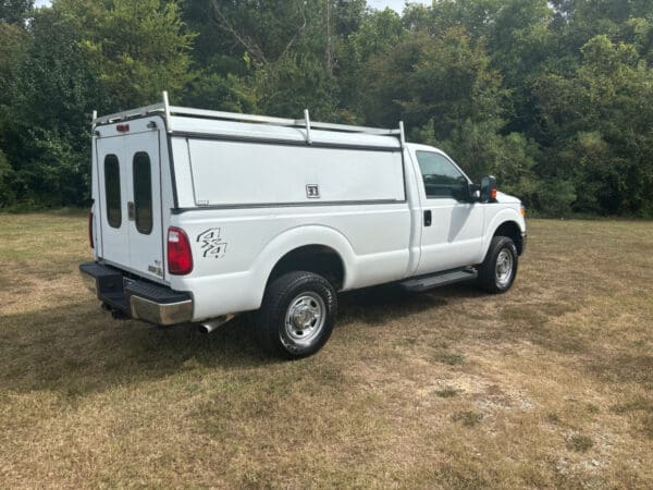 2016 Ford F-250 Super Duty SRW 4WD Regular Cab Pickup Truck