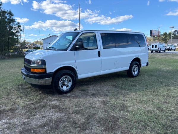 2017 Chevrolet Express 2500 RWD Passenger Van