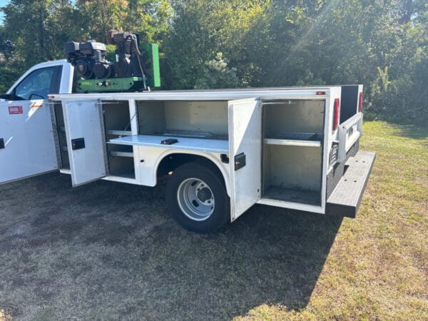 2019 Ford F-350 Super Duty 2WD Regular Cab Service / Utility Truck