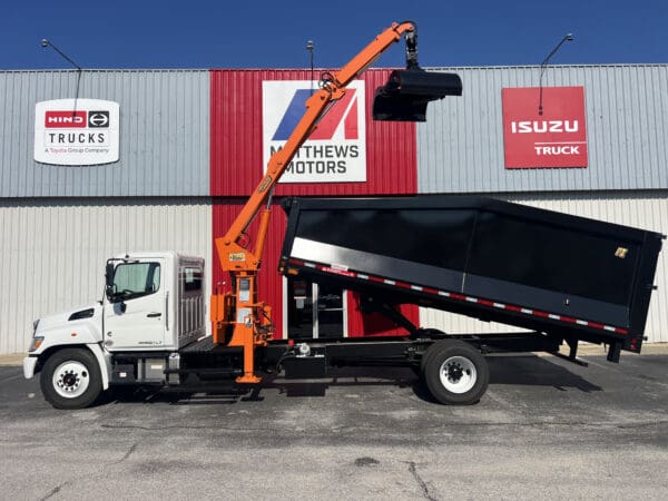 2025 Hino L7 Grapple / Debris Clearing Truck