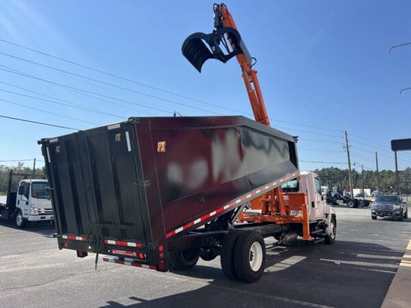 2025 Hino L7 Grapple / Debris Clearing Truck