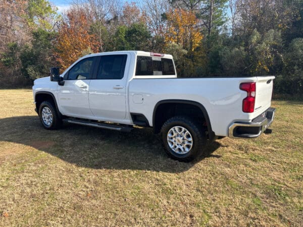 2022 Chevrolet SIlverady 2500HD 4WD Crew Cab LT Pickup Truck