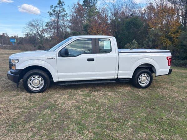 2017 Ford F-150 XL 2WD SuperCab Pickup Truck