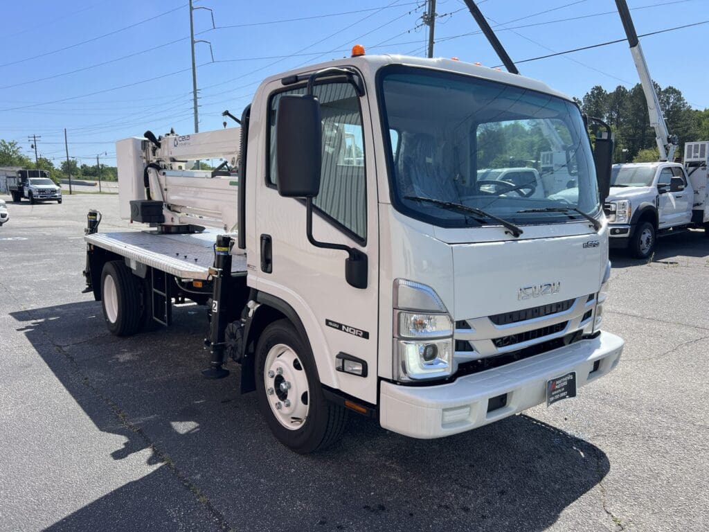2025 isuzu NQR N2863