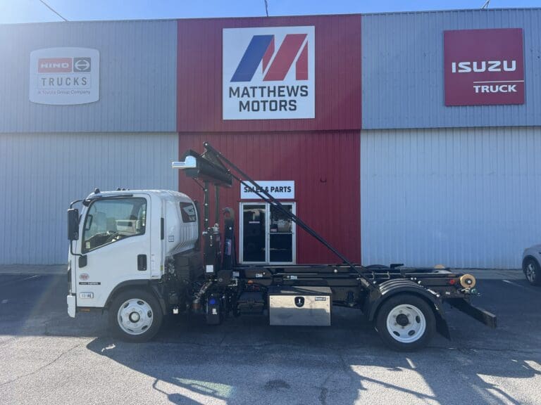 2025 isuzu NRR N3042