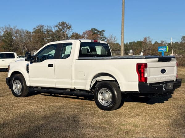 2018 Ford F-250 Super Duty SRW XL 2WD SuperCab Pickup Truck