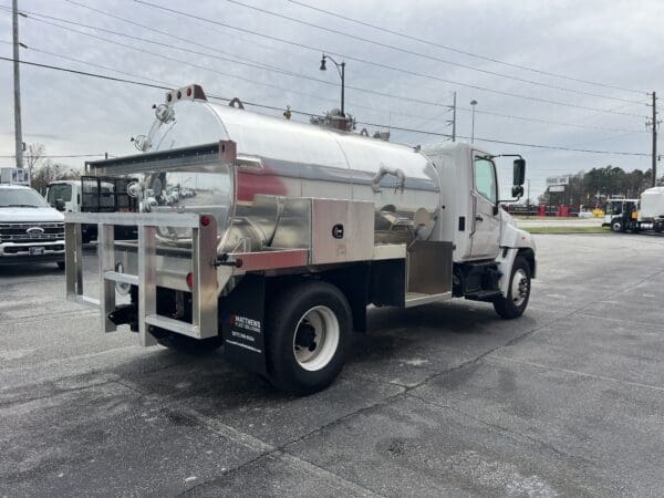 2025 Hino L7 with 2,000 Gallon Round Septic Tank / Portable Restroom Vacuum Tank