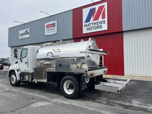 2025 Hino L7 with 2,000 Gallon Round Septic Tank / Portable Restroom Vacuum Tank