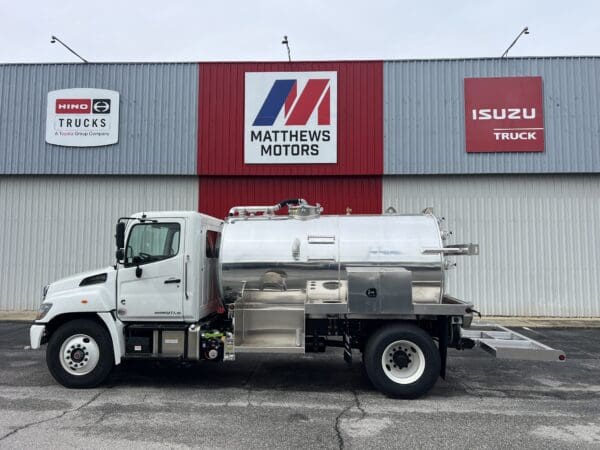 2025 Hino L7 with 2,000 Gallon Round Septic Tank / Portable Restroom Vacuum Tank