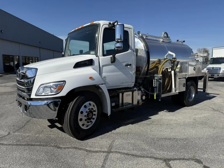 N3069 - 2026 Hino L6 - 2000 gal PRT with pressure washer_01